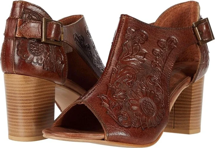Roper Mika Closed Back Women's Shoes Tan Floral Tooled Leather : 7 B - Medium