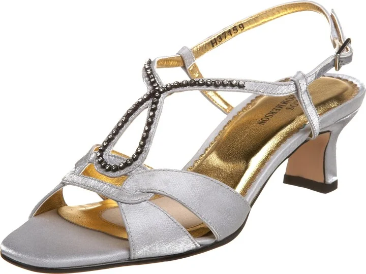 Ros Hommerson Women's Lacey Pump