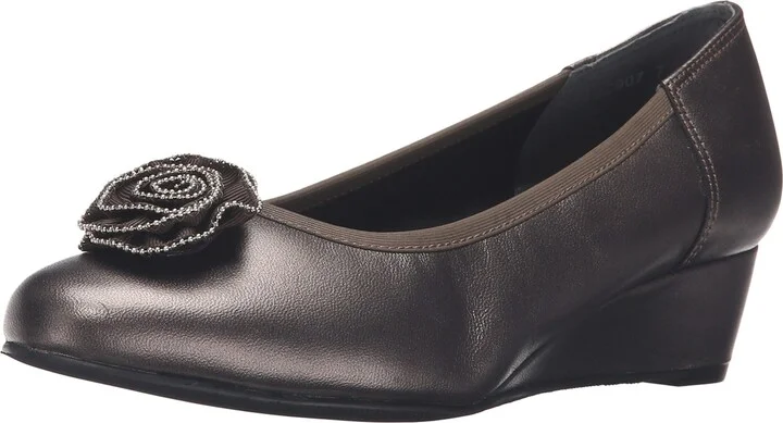 Rose Petals Women's Able