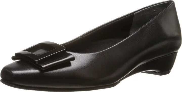 Rose Petals Women's Brynn