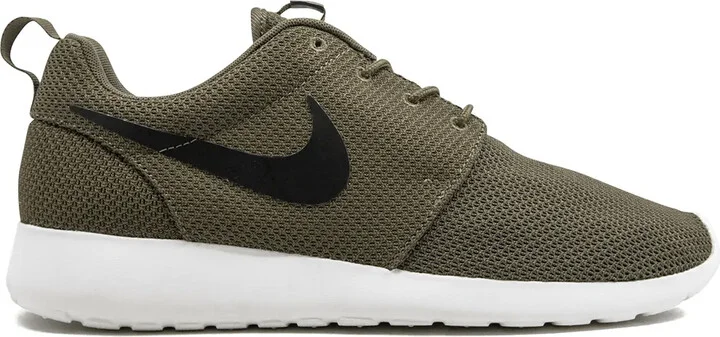 Roshe Run sneakers