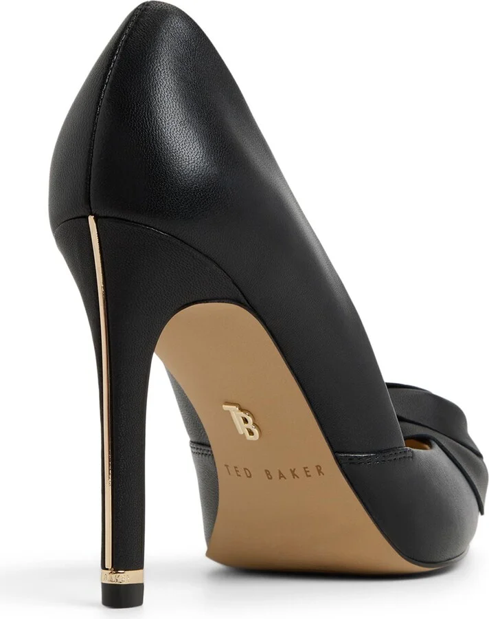 Rosie Pointed Toe Pump - Image 2