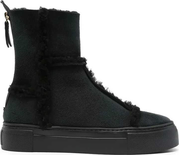 Rosy boots