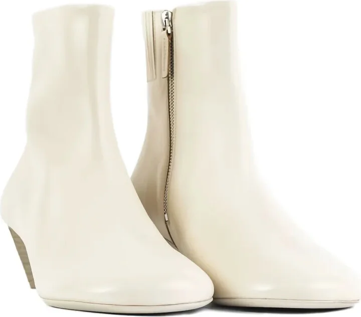 Round-Toe Boots - Image 2