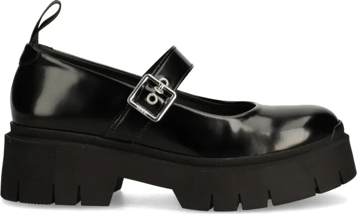 Round-Toe Buckled Brogues