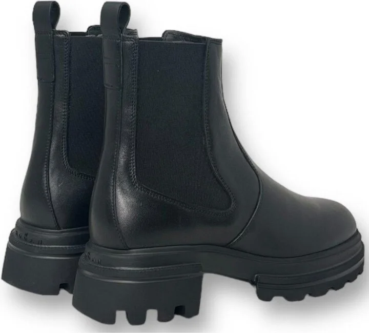 Round Toe Chelsea Ankle Boots - Image 2
