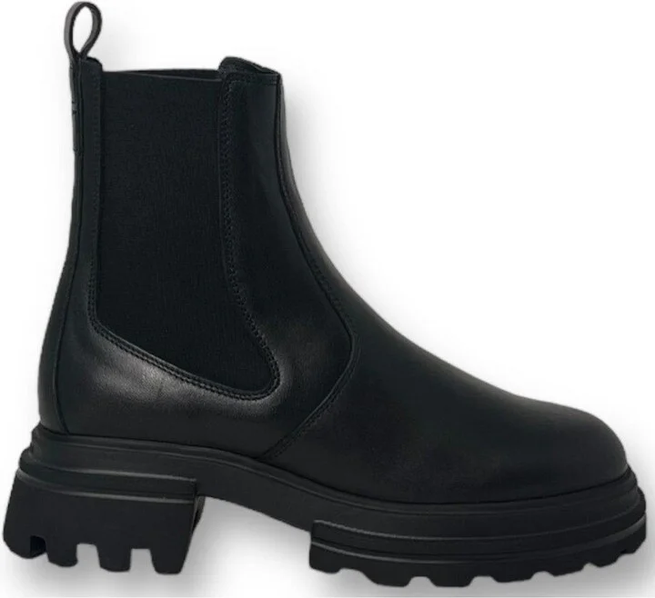 Round Toe Chelsea Ankle Boots