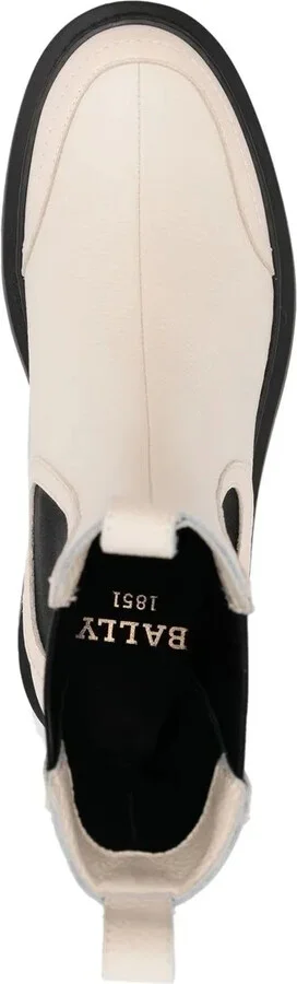 round-toe Chelsea boots - Image 4