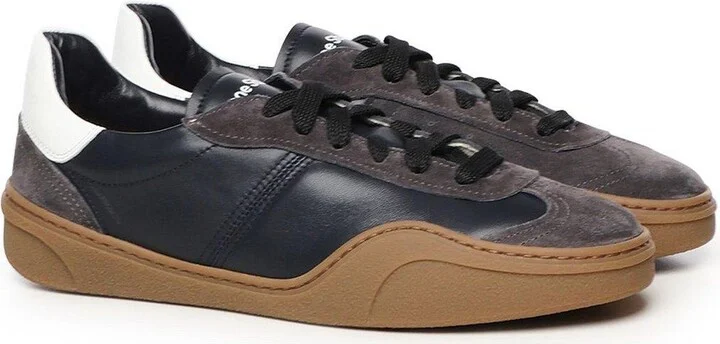 Round Toe Lace-up Sneakers - Image 3