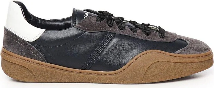 Round Toe Lace-up Sneakers