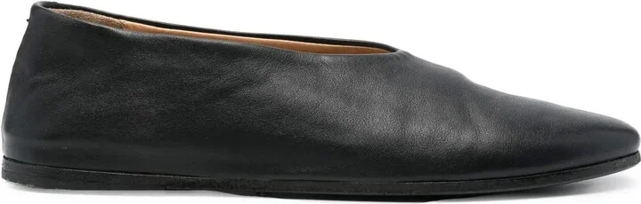 Round-Toe Leather Ballerina Flats