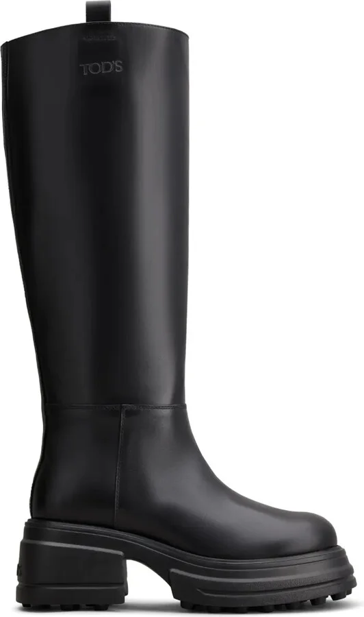 Round-Toe Leather Boots