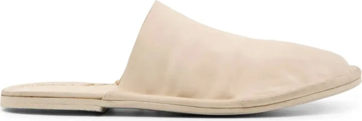 Round-Toe Leather Slippers