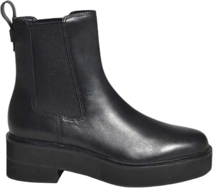 Round-toe Slip-on Boots