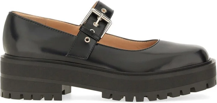 Rounded Toe Leather Sandals