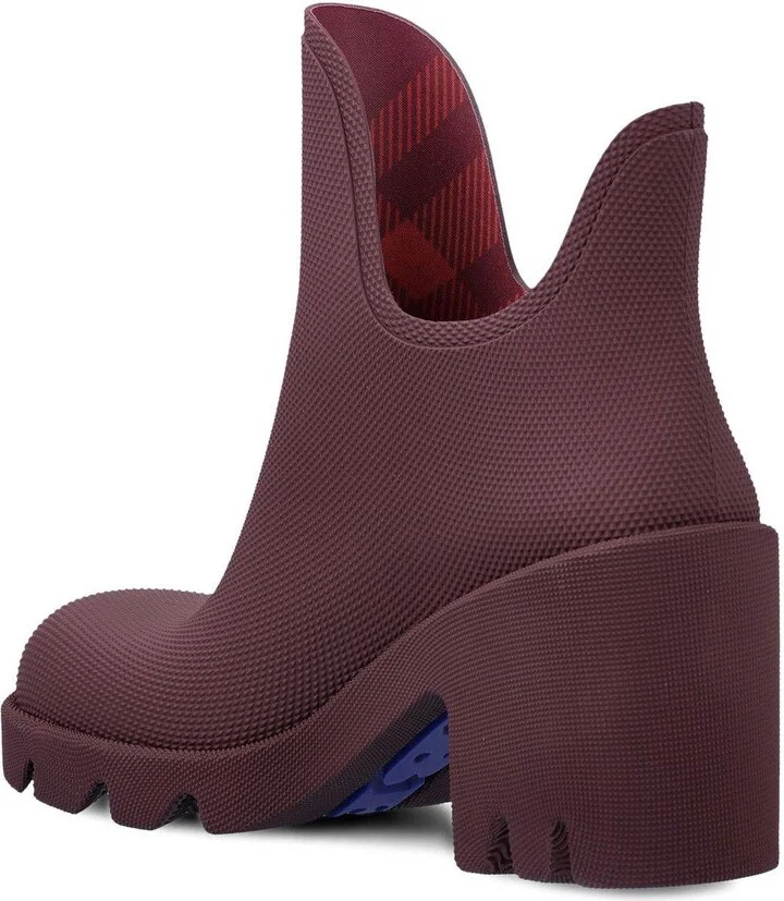 Roundtoe Slipon Heeled Boots - Image 3