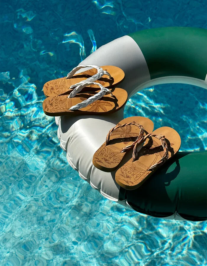 ROXY Feel Breezie Womens Thong Flip Flops - Image 6