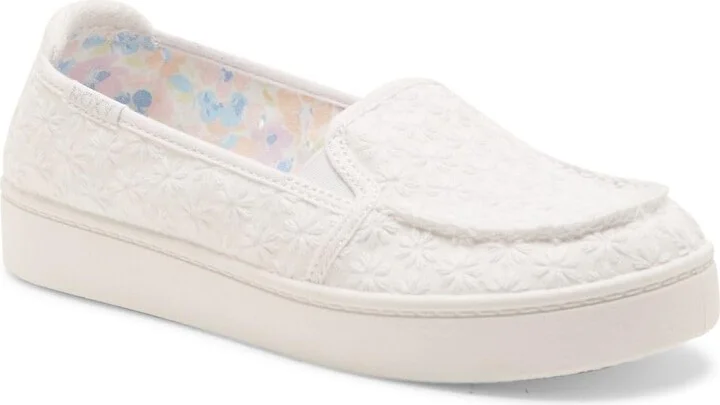 Roxy Women's Minnow Plus Slip on Shoe Sneaker Loafer Flat