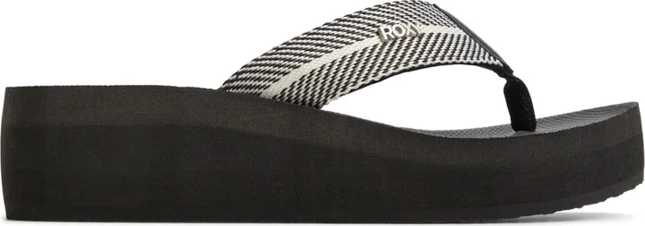 Roxy Women's Play Day Slip On Flat Sandals - Image 10