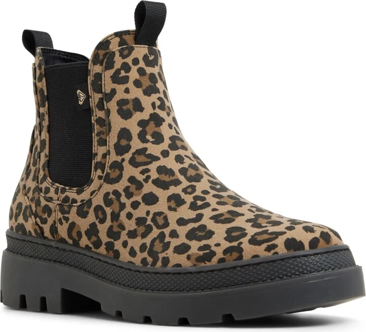 Roxy Women's Wonderland Slip-On Ankle Boots