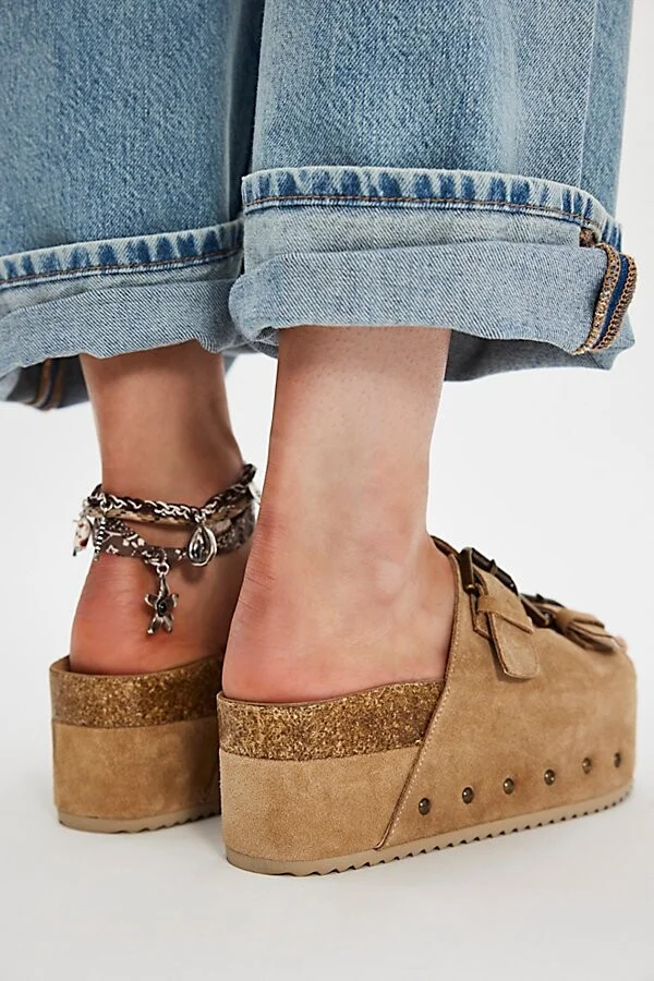 Rule Breaker Flatform Sandals - Image 3