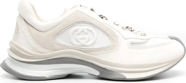 Run panelled sneakers