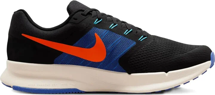 Run Swift 3 "Black" sneakers
