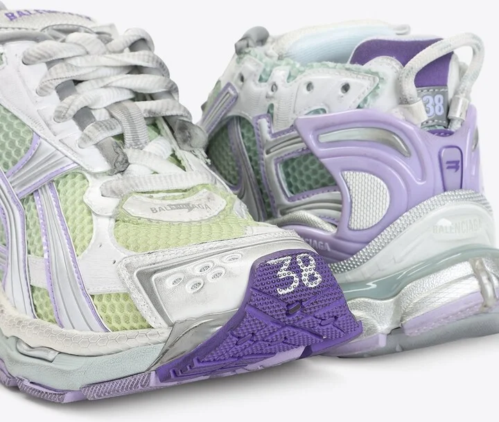 Runner Low-Top Sneakers - Image 3