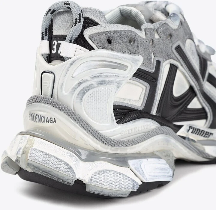 Runner Low-Top Sneakers - Image 3
