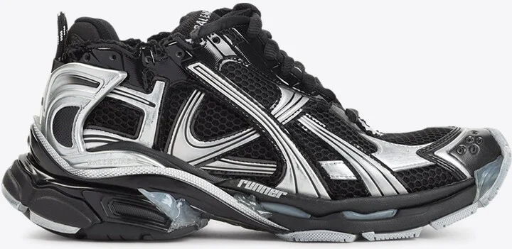 Runner Low-Top Sneakers