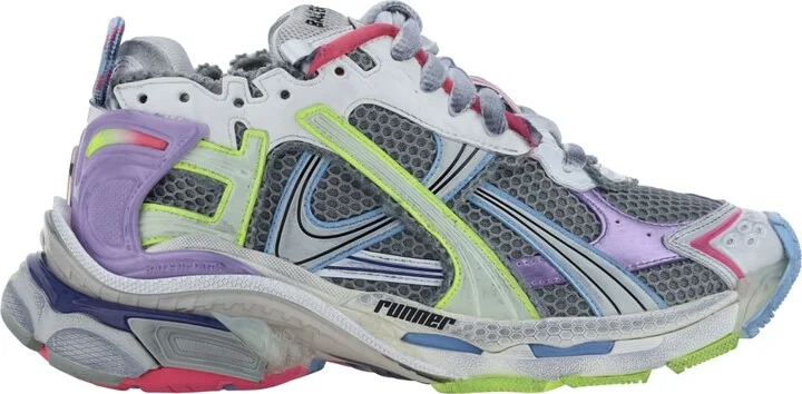 Runner Mesh Sneakers