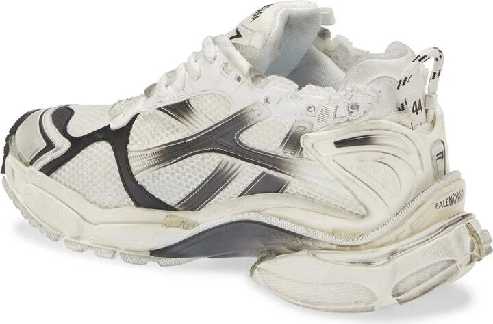 Runner Sneaker - Image 10