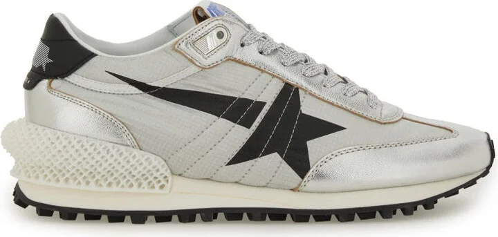 "Running Marathon" Sneaker