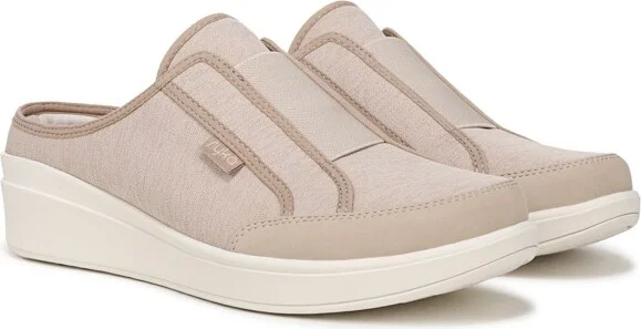 Ryka Women's Lounge Shoes Terra Taupe 7 W - Image 2