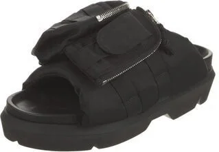 Sacai - Image 2