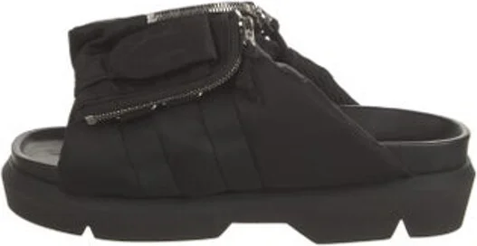 Sacai