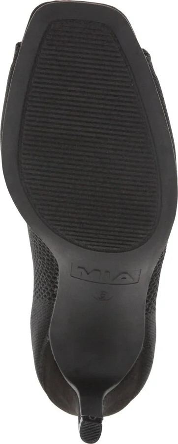 Saddie Flyknit Bootie - Image 5