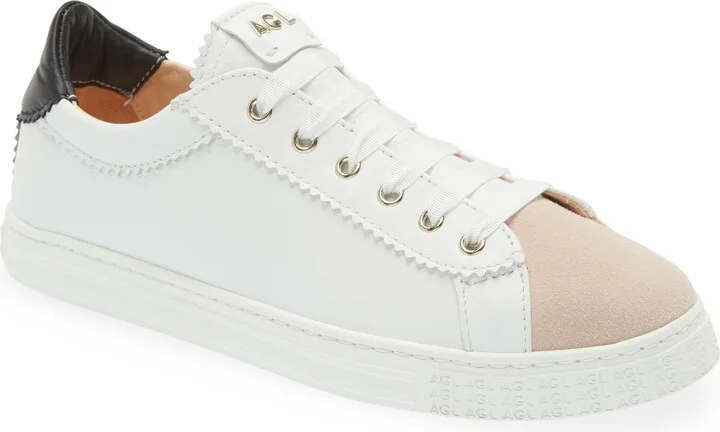 Sade Sneaker