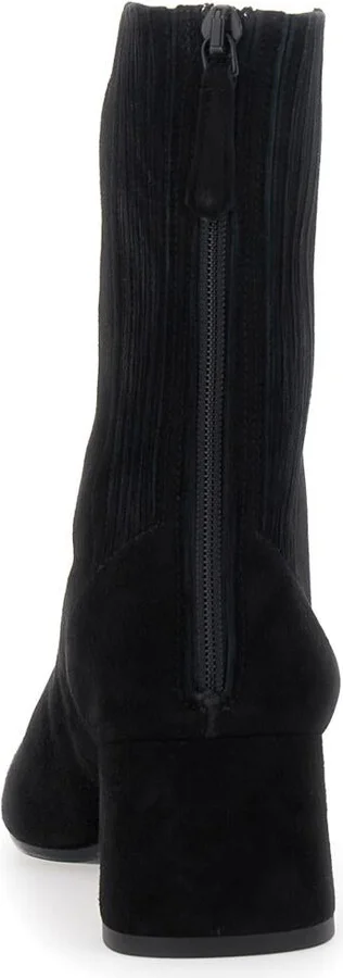 'Saint Honore' Black Ankle Boots With Low Block Heel And Rear Zip Closure In Suede Woman - Image 4