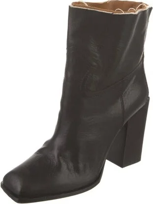 Saint Laurent - Image 2
