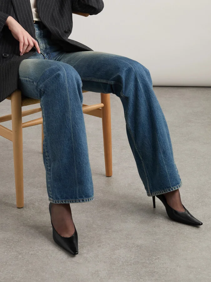 SAINT LAURENT - Anne Marie Leather Pumps - Black - Image 2