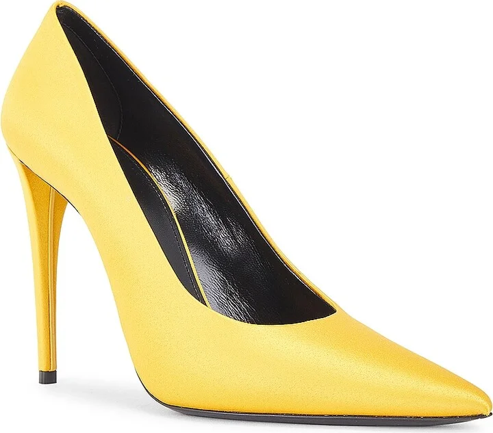 Saint Laurent Monceau Pump in Yellow - Image 2