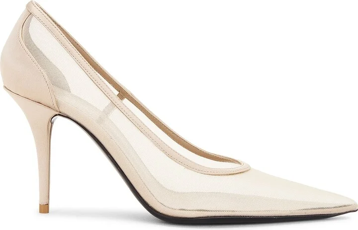 Saint Laurent Newton Pump in Nude