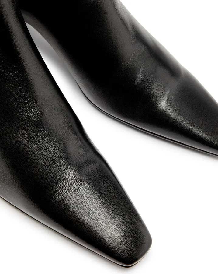 Saint Laurent Rainer 55 Leather Chelsea Boots - Image 3