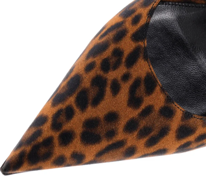 Saint Laurent Women's Cherish Slingback Pumps Printed Silk - Image 5