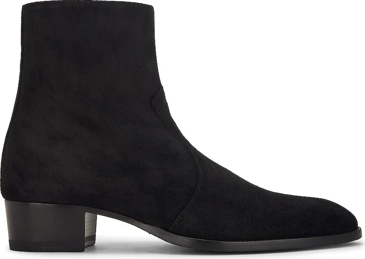 Saint Laurent Wyatt 40 Zipped Boot in Black