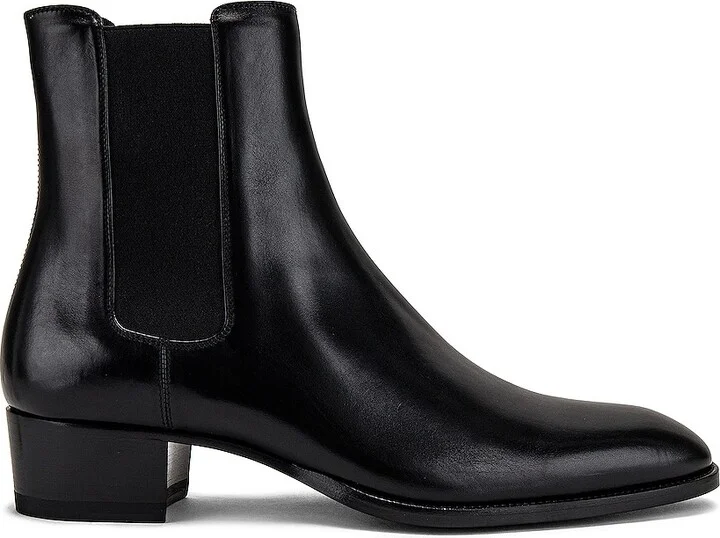 Saint Laurent Wyatt Chelsea Boot in Black