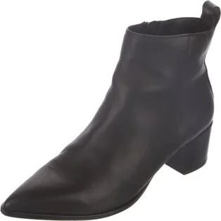Saks Fifth Avenue - Image 2