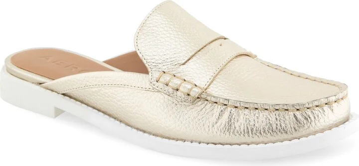 GOLD METALLIC PEBBLED LEATHER