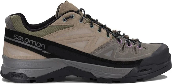 Salomon Sneakers & Slip-On